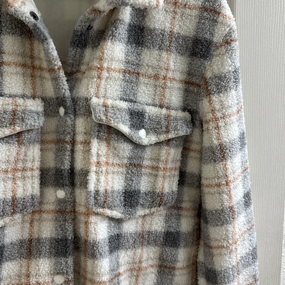 A&F Flannel shirt - Picture 3 of 4
